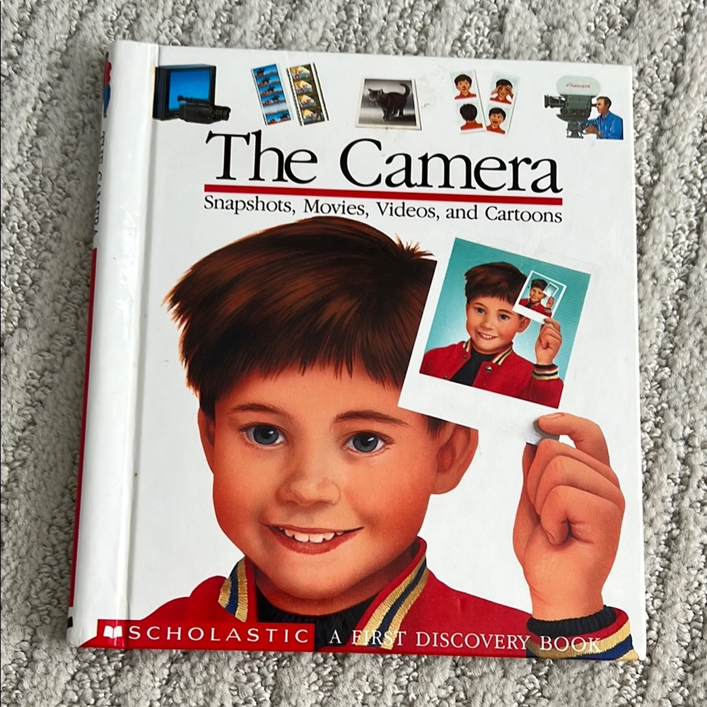 Scholastic First Discovery Scholastic hardcover The Camera